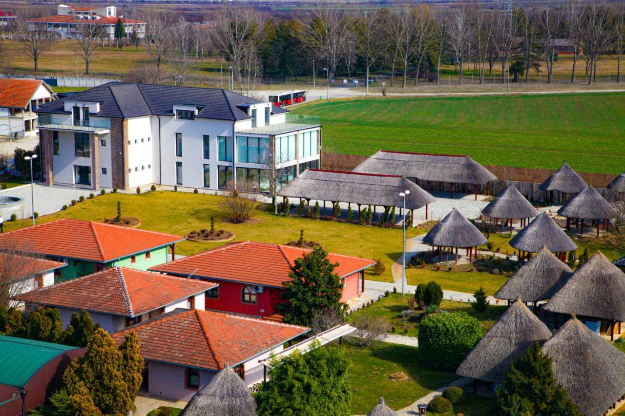 S Club Resort Hotel Aqua Park And Spa Belgrád Kültér fotó